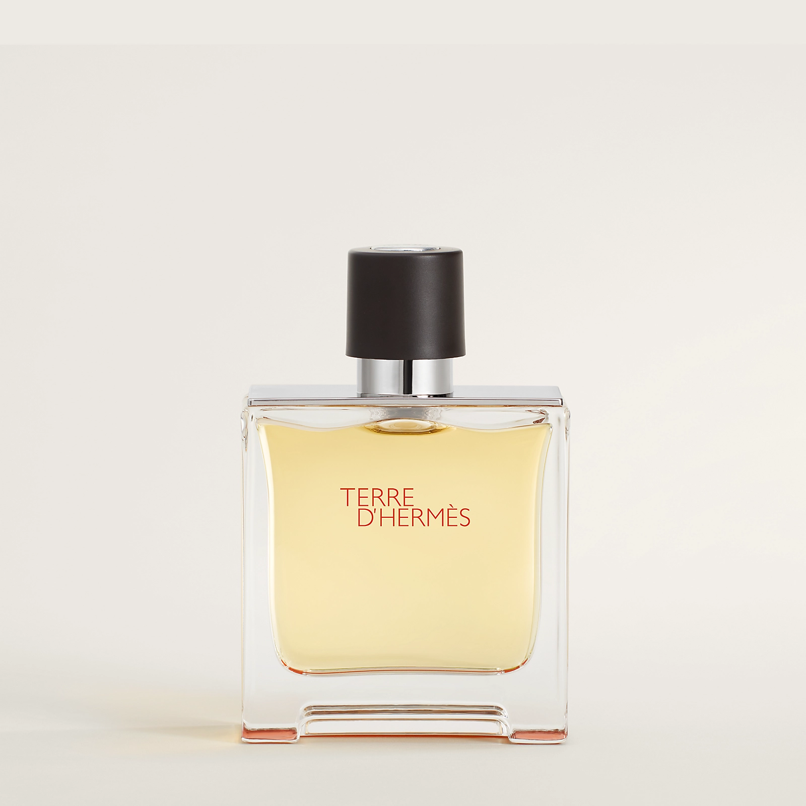 <strong>Terre d&rsquo;Hermès</strong> &#8211; L&rsquo;Élégance Masculine Redéfinie par Hermès : Un Voyage Olfactif Unique