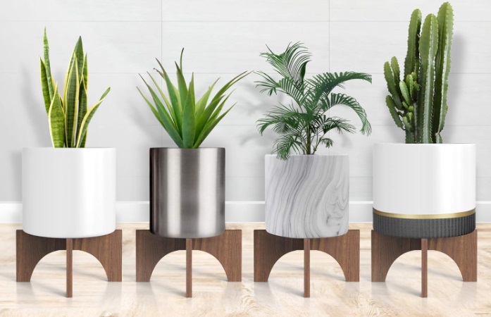 Minimalist Wooden plant Stand